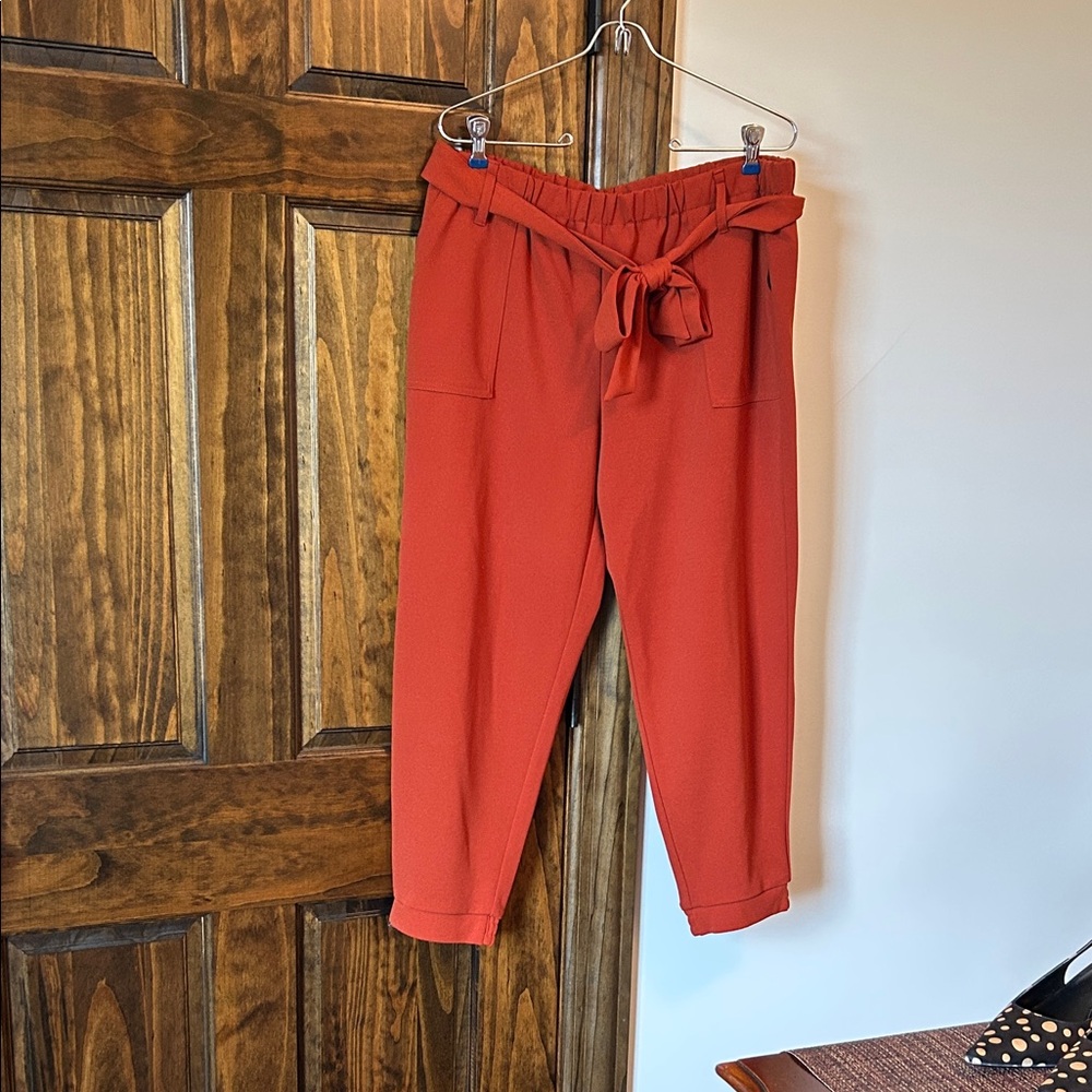 Stylish Tie-Waist Cropped Pants